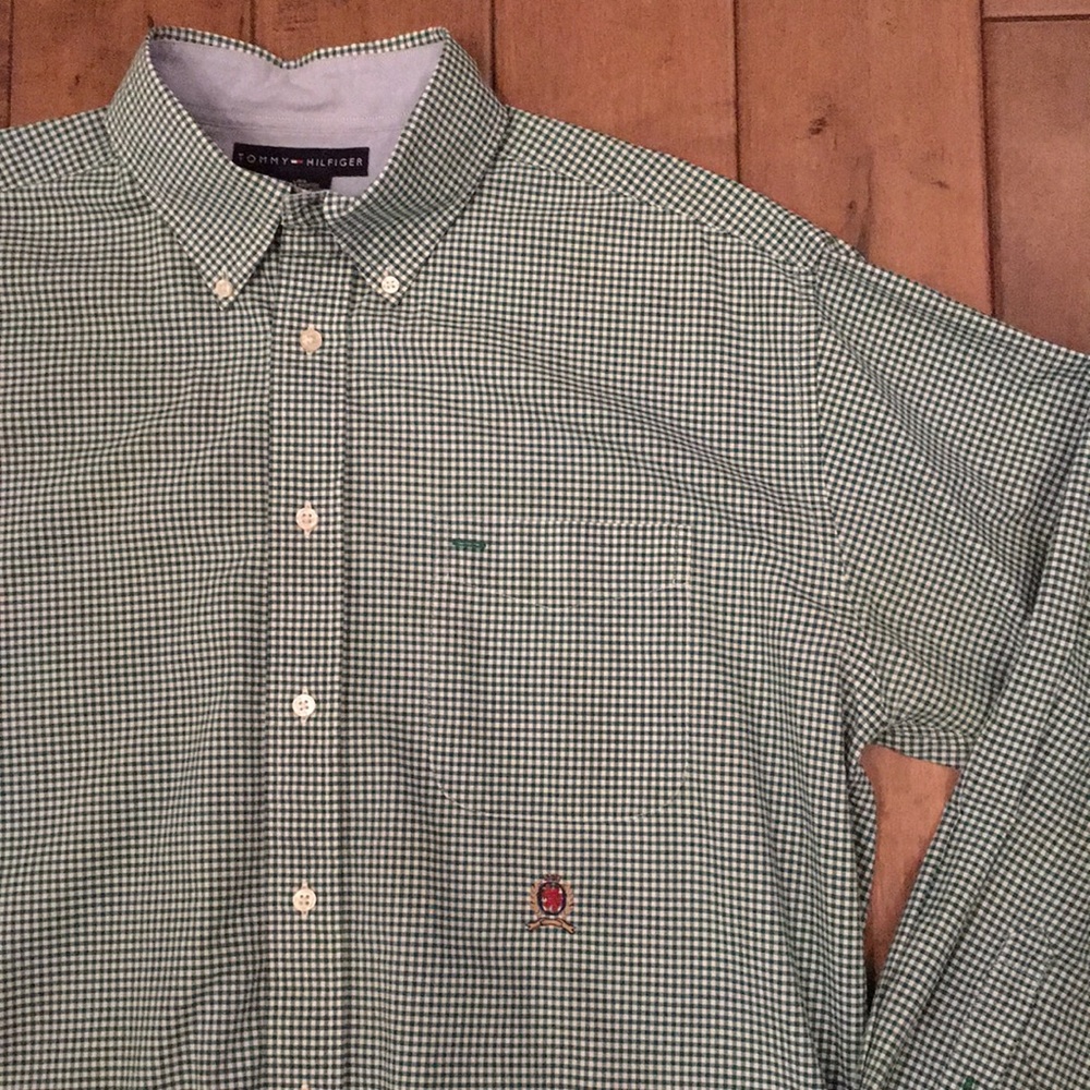 🇺🇸Tommy Hilfiger button up size L